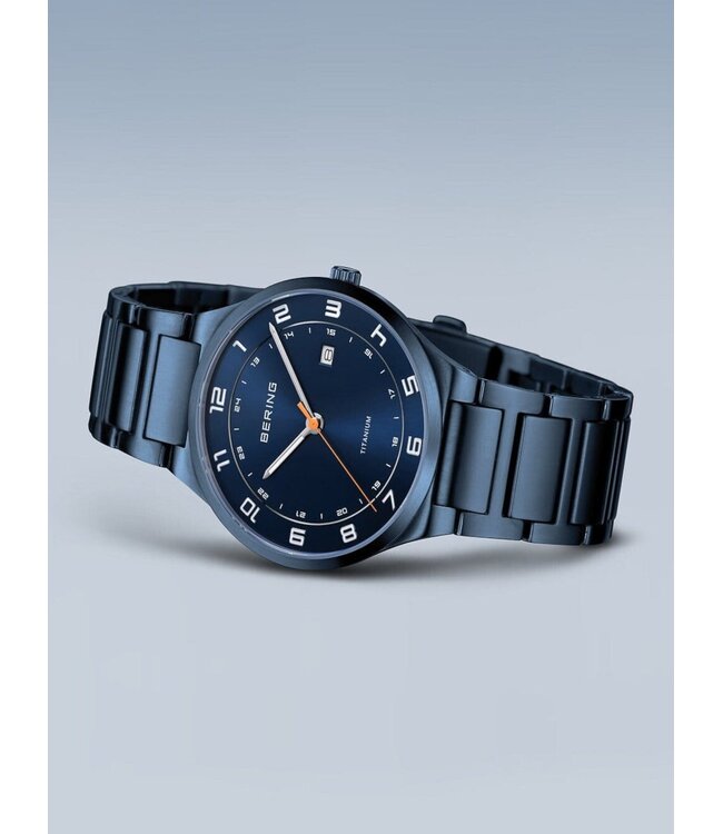 Bering 15139-797 Herrenuhr Titanium 40 mm