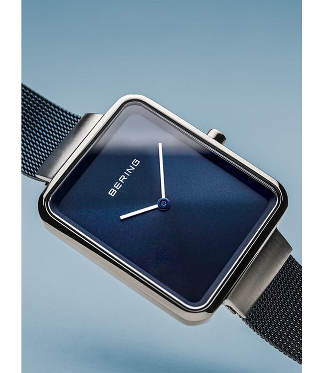 Bering 14528-307 Damenuhr Classic 28 mm