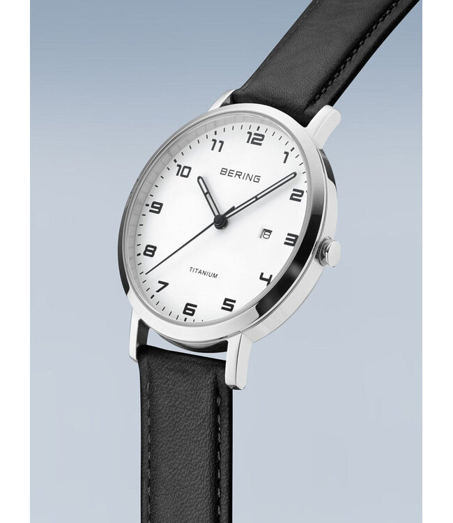 Bering 18634-404 Damenuhr Titanium 34 mm