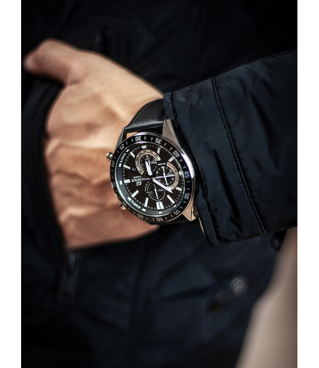 Casio  EFV-620L-1AVUEF Herrenuhr Edifice Chronograph 48 mm