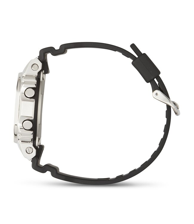 Casio  GM-5600U-1ER Herrenuhr G-Shock 43 mm