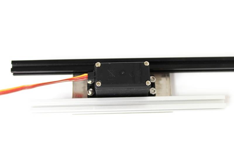 MakerBeam - 10mmx10mm 1 piece Servo bracket for MakerBeam