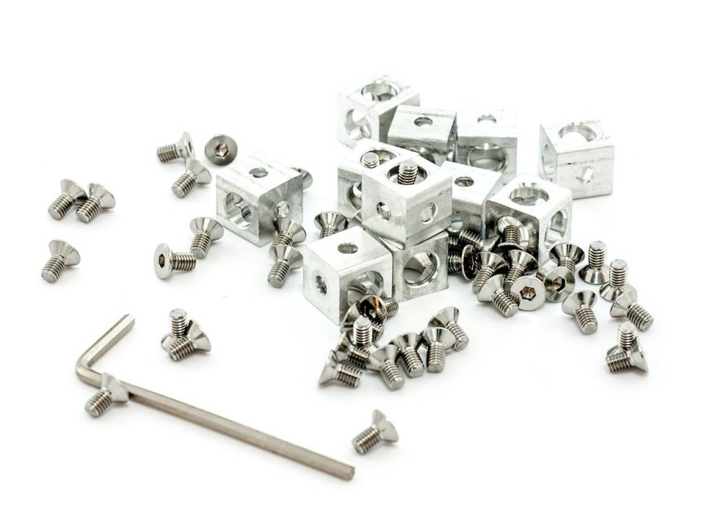 MakerBeam - 10mmx10mm 12 pieces of MakerBeam Corner Cube Clear