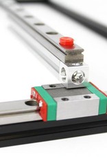 MakerBeam - 10mmx10mm 1 piece of 750mm linear slide rail and carriage