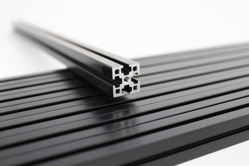MakerBeamXL (15x15mm) black anodised back in stock