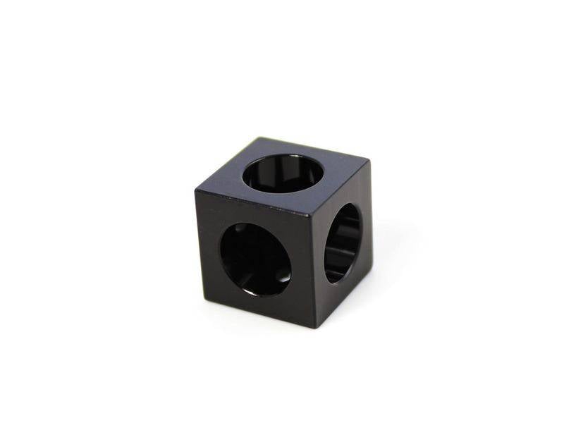 MakerBeamXL - 15mmx15mm 12 pieces Corner cubes black (15mmx15mmx15mm)