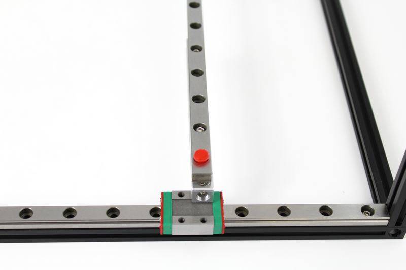 MakerBeam - 10mmx10mm 1 piece of 600mm linear slide rail and carriage