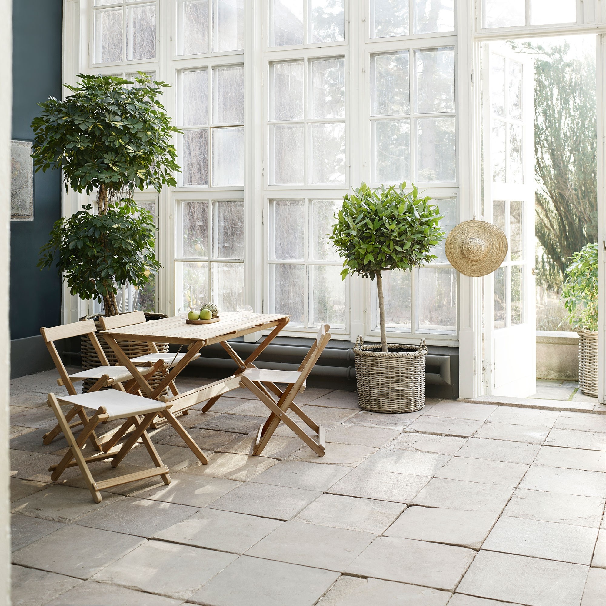 Carl Hansen & Søn BM4570 Garden Chair at North Sea Design Vorden