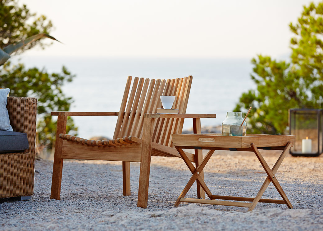 Outdoor chairs. Тиковая мебель. Лаунж кресло из дерева. Grace Lounge Chair Cane.