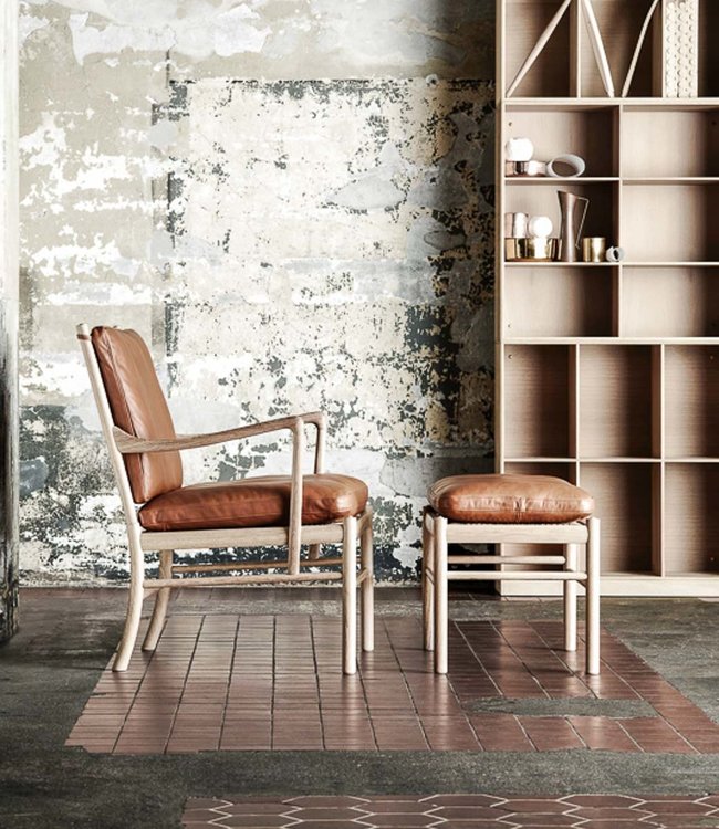 Carl Hansen & Søn OW149F Voetenbank bij Colonial Chair