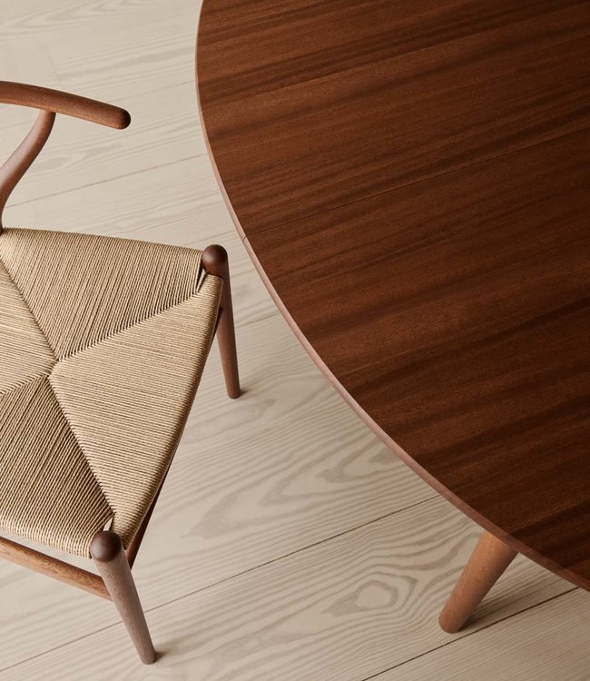 Carl Hansen & Søn Wishbone Chair CH24 Mahonie