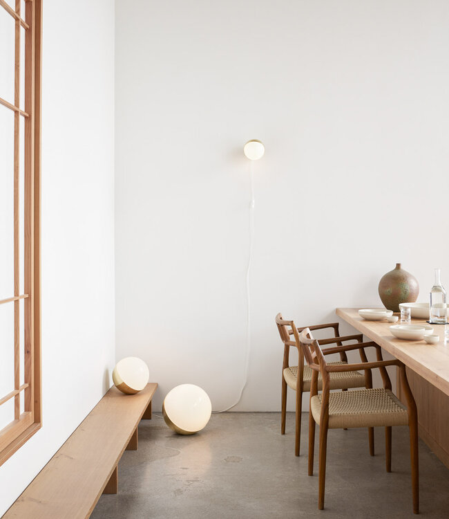 Louis Poulsen VL Studio Tafellamp/ Vloerlamp in zwart of messing