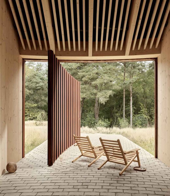 Carl Hansen & Søn AH603 Outdoor Deck chair