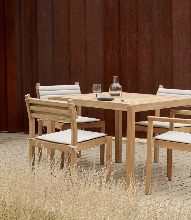 Carl Hansen & Søn AH902 Square Outdoor Table