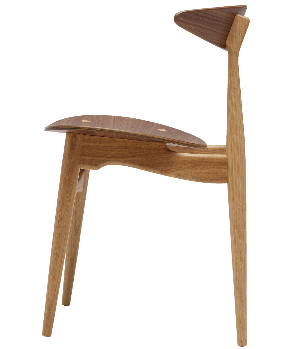 Carl Hansen Søn CH33 dining chair in Oak Walnut by Hans Wegner