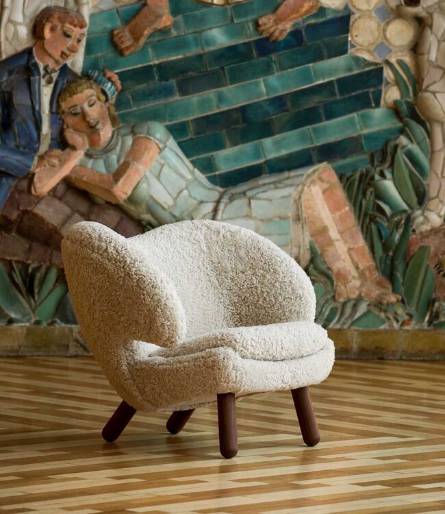 House of Finn Juhl Finn Juhl Pelican Chair met schapenvacht