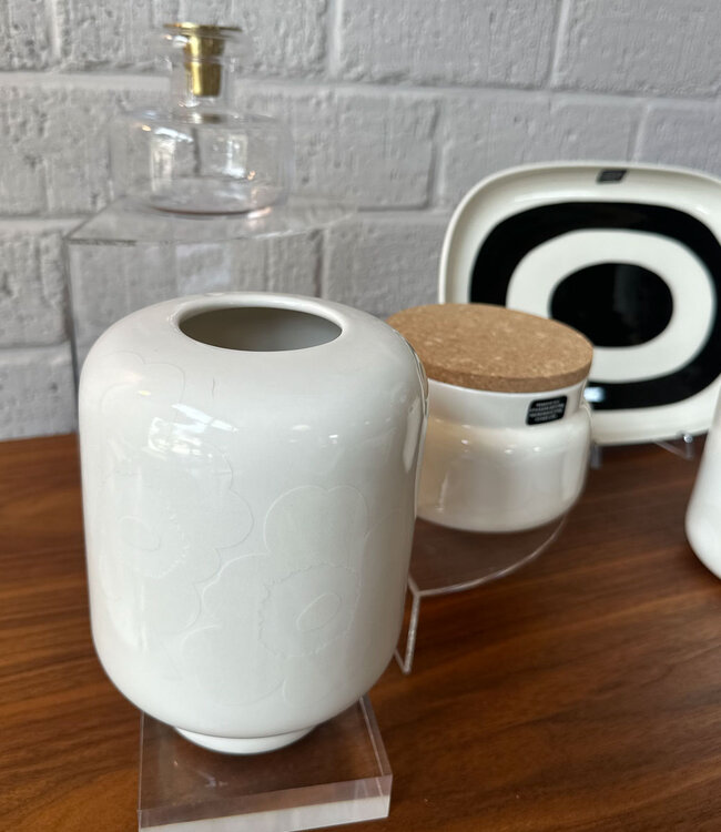 Marimekko Oiva Unikko Vase | white-on-white
