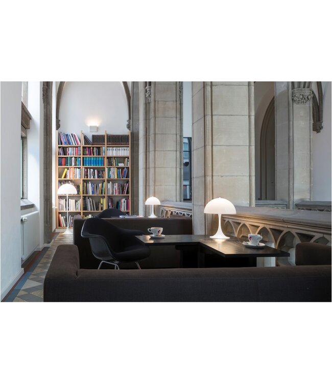 Louis Poulsen Panthella Mini LED Tafellamp V2 Stock Sale