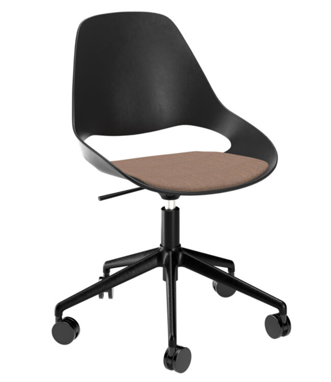 Houe Falk Swivel Dining Chair with castors