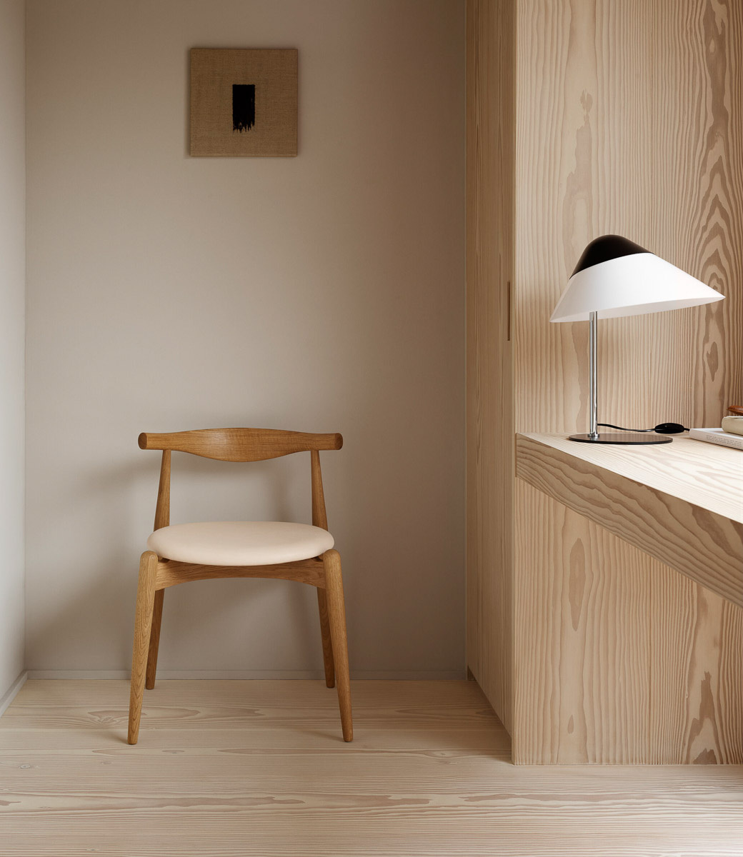 Carl Hansen & Søn dinner chair CH20 Elbow Chair - NORTH SEA DESIGN