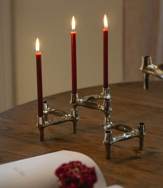 Stoff Nagel Rode Conische Kaarsen