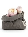 Sac de papier gris foncé