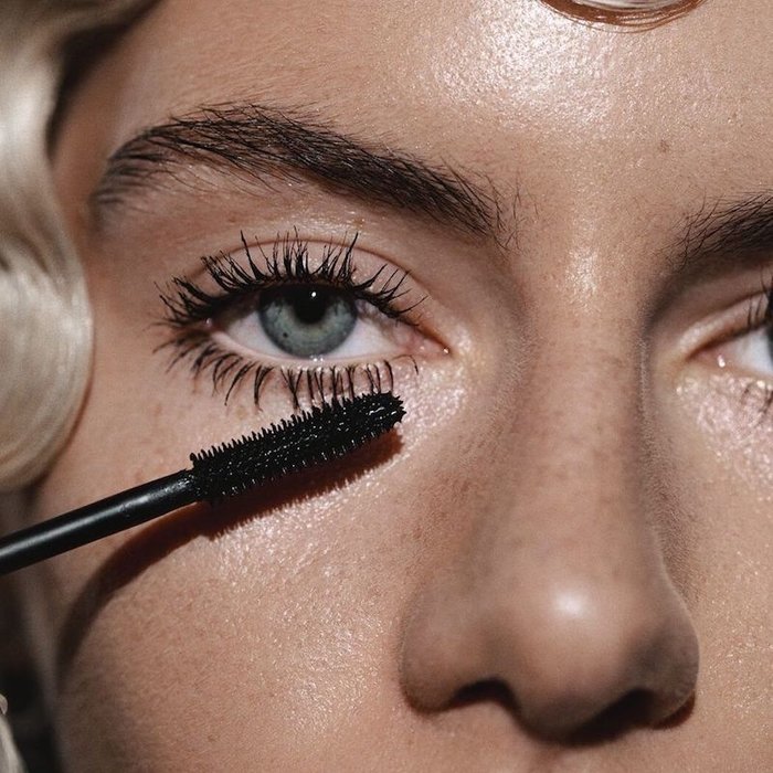 MÁDARA Deep Matter Bold Volume Mascara Schwarz MÁDARA Deep Matter Bold Volume Mascara Schwarz