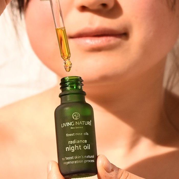 Living Nature Radiance Night Oil Living Nature Radiance Night Oil