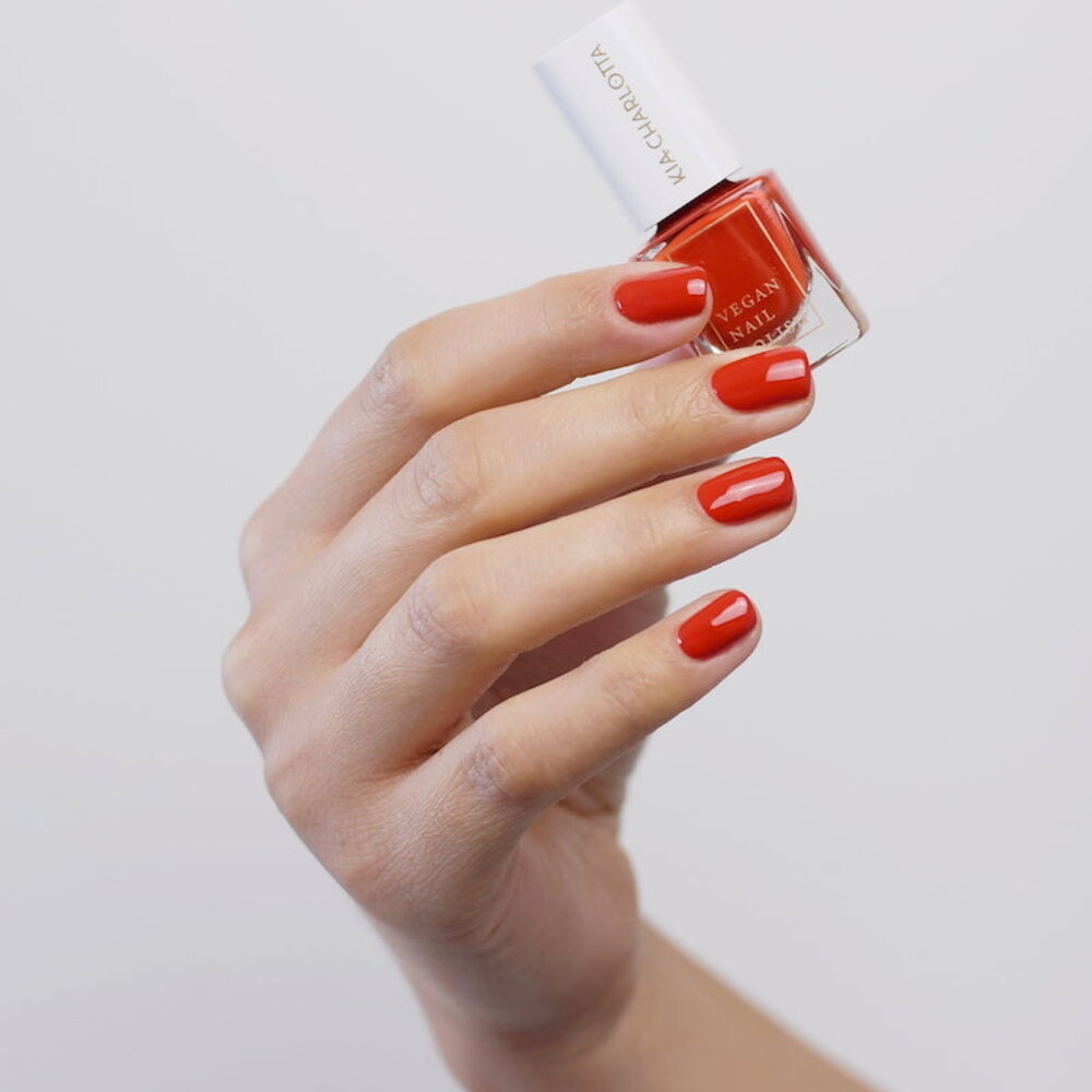 Kia Charlotta I Can Classic Red nail polish Kia Charlotta I Can Classic Red nail polish