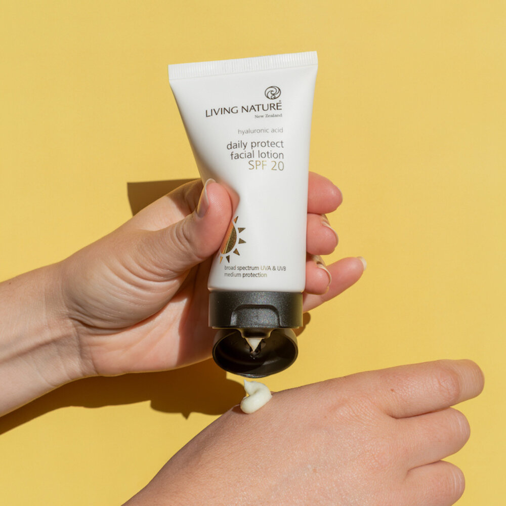 Living Nature Daily Protect Gesichtslotion SPF20 Living Nature Daily Protect Gesichtslotion SPF20