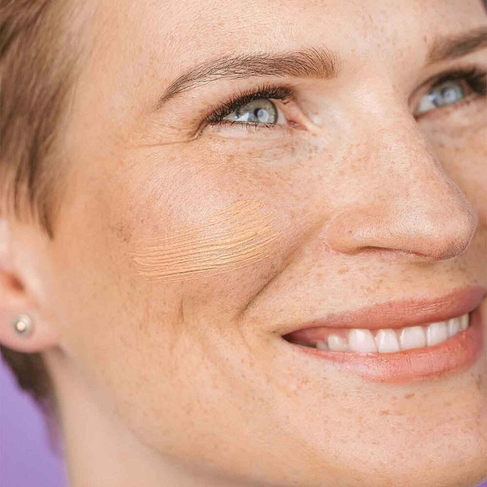 Uoga Uoga BB Cream 100 Amber Stones 663 Uoga Uoga BB Cream 100 Amber Stones 663