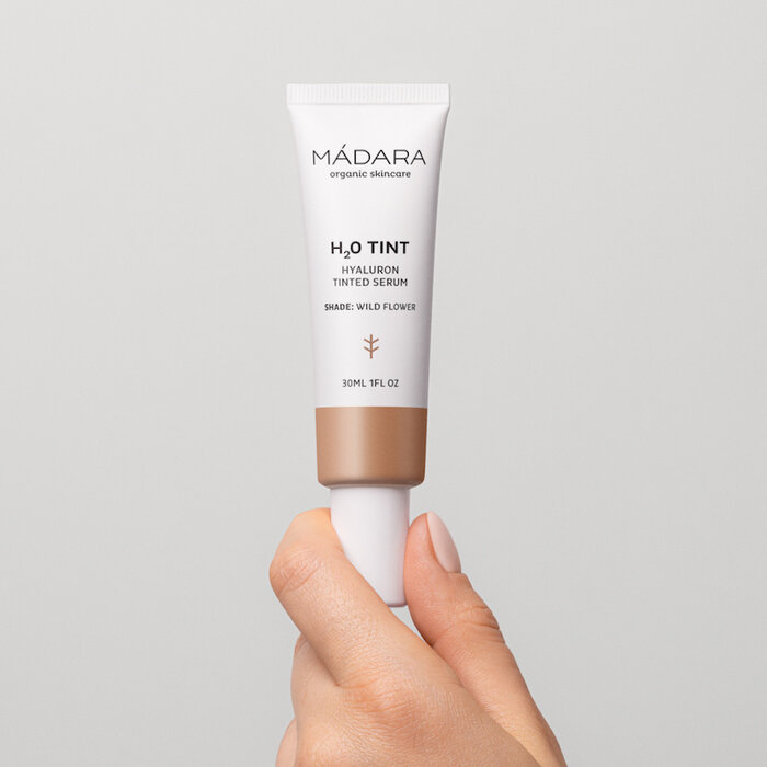 MÁDARA H2O Tint Hyaluron getöntes Serum 04 Wild Flower MÁDARA H2O Tint Hyaluron getöntes Serum 04 Wild Flower