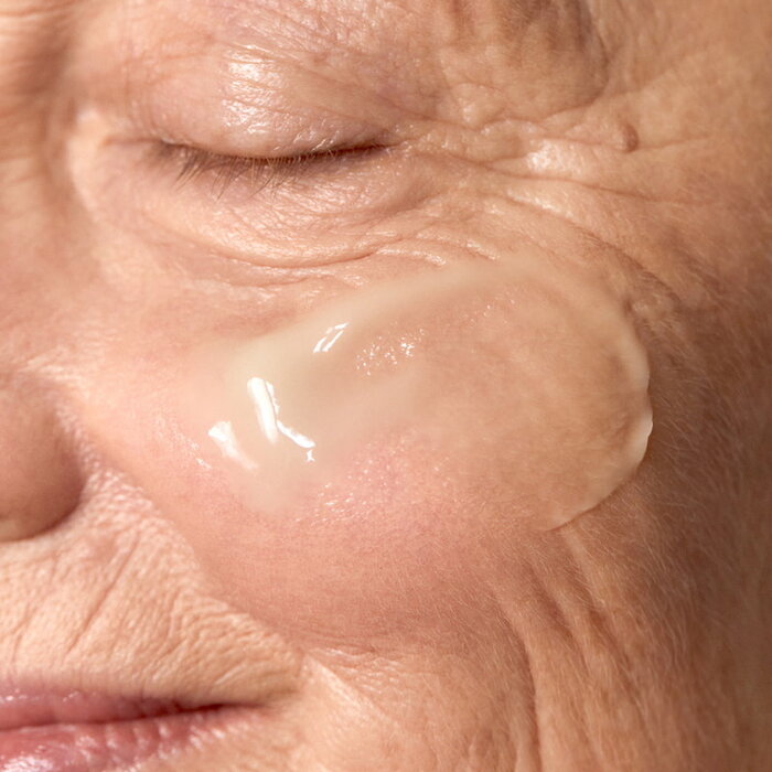 MÁDARA AGE PRO Intense Wrinkle Serum MÁDARA AGE PRO Intense Wrinkle Serum