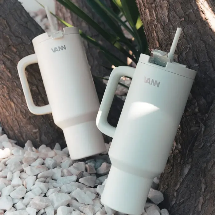 VANN One Tumbler Stainless Steel Grey Green 1.2 Liter VANN One Tumbler Stainless Steel Grey Green 1.2 Liter