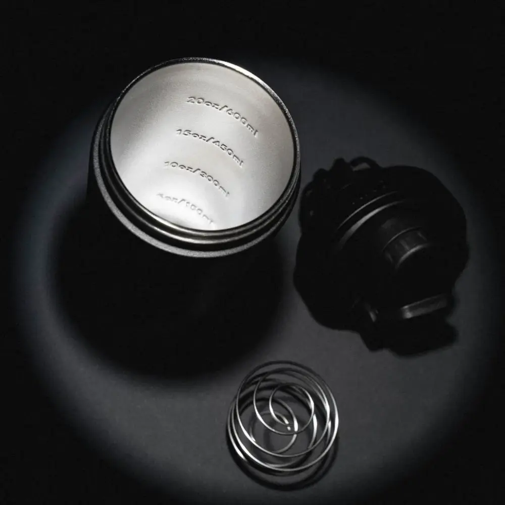 VANN 3-wandiger Ultimate Edelstahl-Shaker Schwarz 750 ML VANN 3-wandiger Ultimate Edelstahl-Shaker Schwarz 750 ML