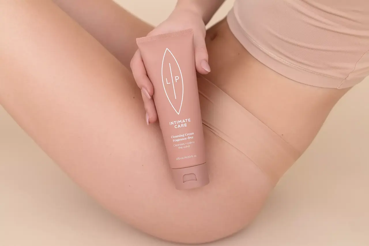 Lip Intimate Care Cleansing Cream Fragrance-free Lip Intimate Care Cleansing Cream Fragrance-free