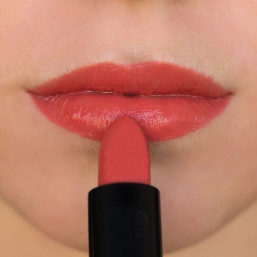 Eco by Sonya Free* Gift Lipstick Currumbin Coral Eco by Sonya Free* Gift Lipstick Currumbin Coral