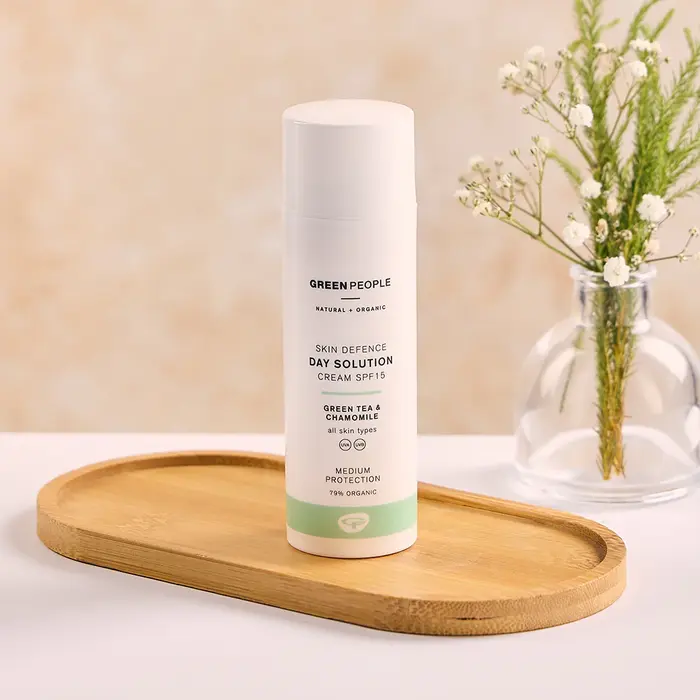 Green People Day Solution Cream SPF15