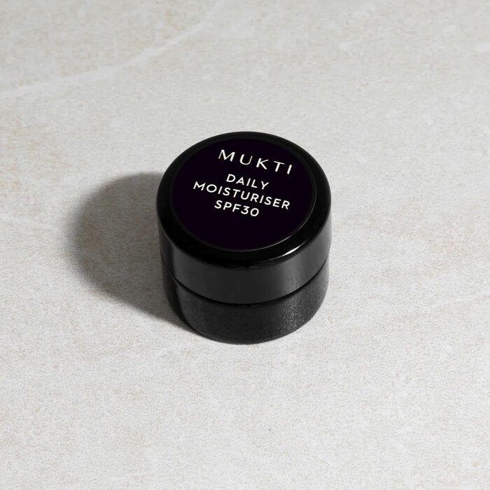 Mukti Organics Free* Geschenk Tagescreme Solar Veil LSF 30 MINI Mukti Organics Free* Geschenk Tagescreme Solar Veil LSF 30 MINI