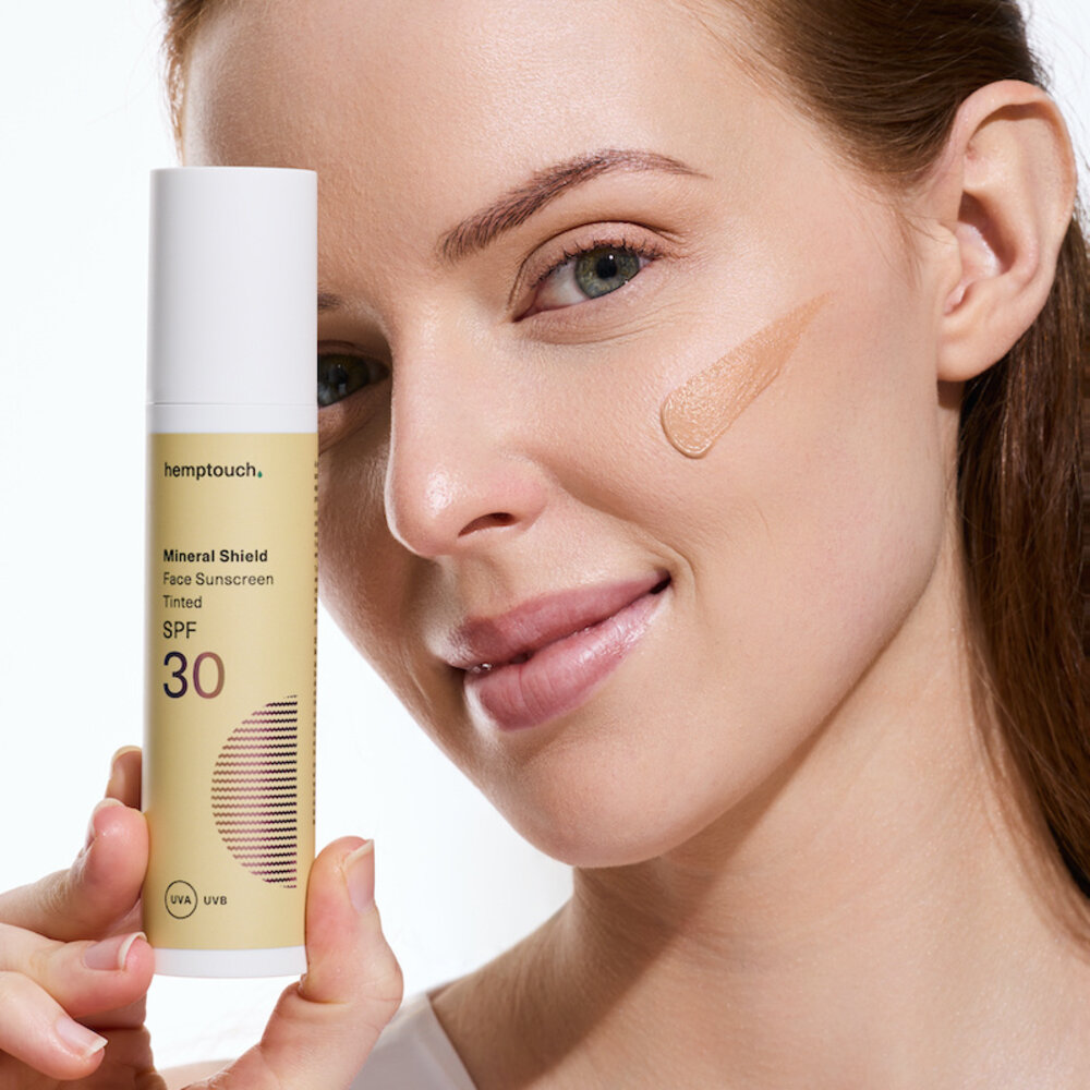 Hemptouch Tinted Mineral Shield Face Sunscreen SPF30 Hemptouch Tinted Mineral Shield Face Sunscreen SPF30