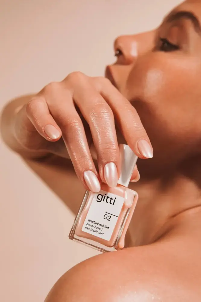 Gitti Skinified Nail Tint 02 Soft Nude Gitti Skinified Nail Tint 02 Soft Nude