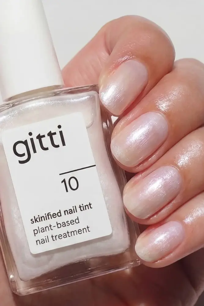 Gitti Skinified Nail Tint 10 Pearly White Gitti Skinified Nail Tint 10 Pearly White