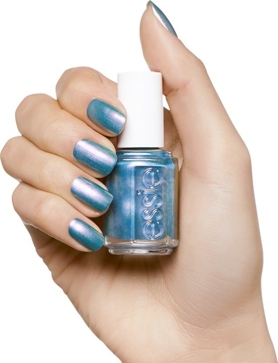 vernis à ongles 586 brillant avec le flux