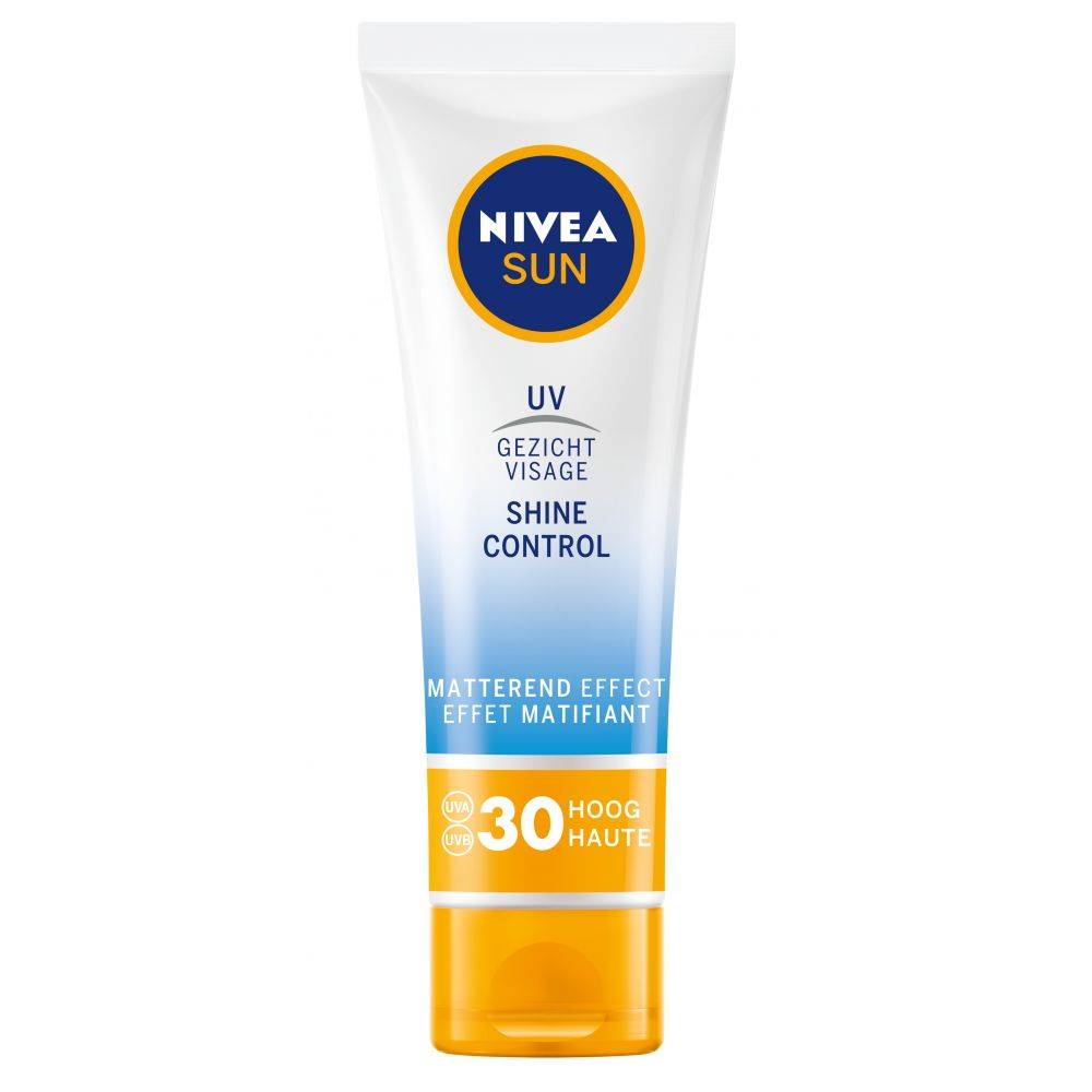Nivea Sun UV Face Shine Control SPF 30 50 ml - Verpakking beschadigd