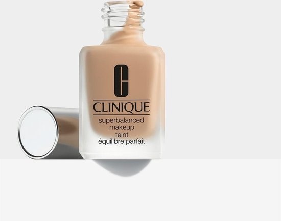 Clinique Superbalanced Makeup Foundation - 05 Vanilla