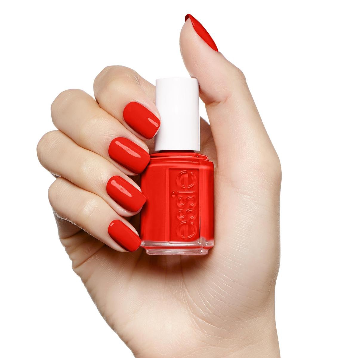 Essie Russian Roulette 61 - Rouge - Vernis à Ongles