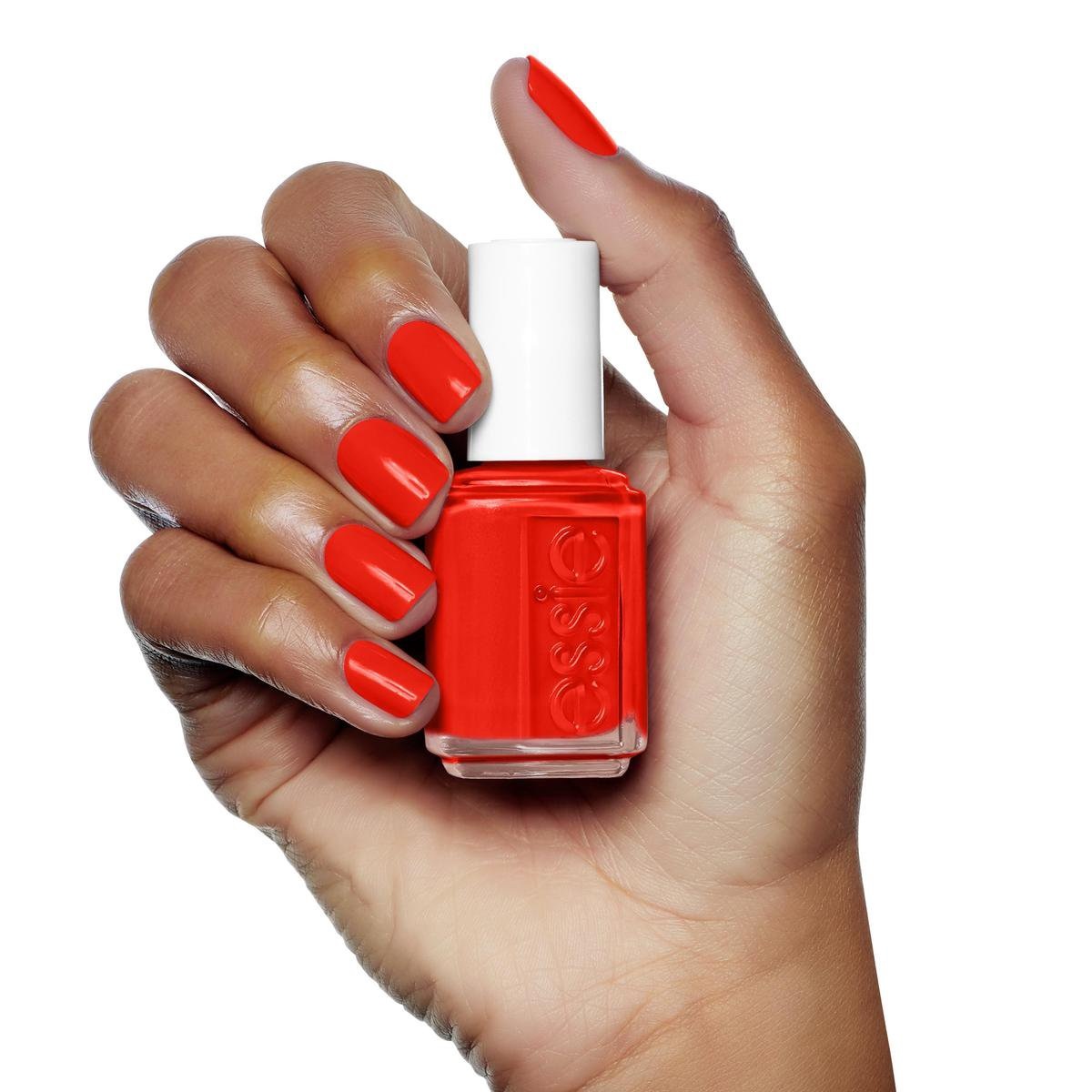 Essie Russian Roulette 61 - Rot - Nagellack