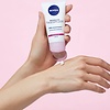 NIVEA Essentials Hydraterende Dagcreme SPF15 droge huid - 50 ml