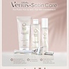 Giftpack Venus Satin Care - Scheermes + 2 Scheermesjes + 2-in-1 Reiniger + Scheergel 190ml + Exfoliant 177ml + Verzachtend Serum 50ml - Verpakking beschadigd