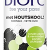 Biore scrub with charcoal - 92 ml